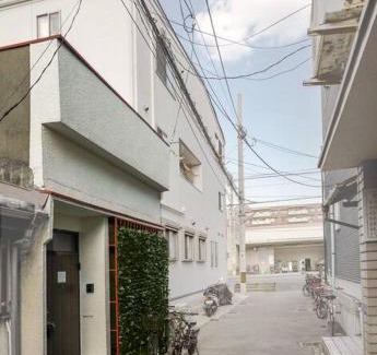 Nishinari Villa | Meek House 难波6分钟车程&最近电车站1分钟&奈良京都一小时&大型超市旁&安静生活区