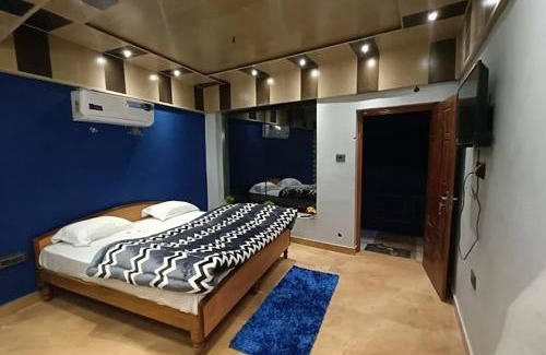 Kaudayala Haus | Meenakshi guest house