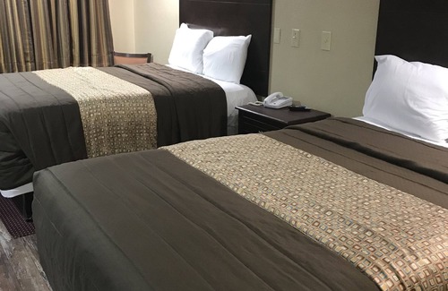 Ellendale Hotel | Memphis Inn