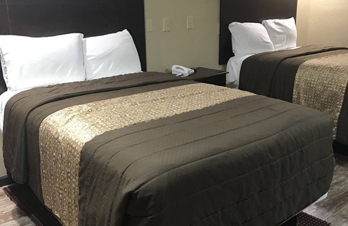 Ellendale Hotel | Memphis Inn