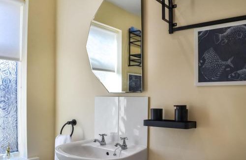 Hornsea Haus | Mere Walk