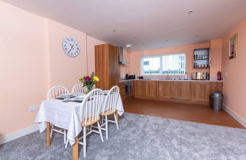 Castle Wohnung | Meridian Bay Apartment