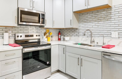 Dobson Ranch Haus | Mesa Oasis w/ Diving Pool By Spring Training, Dtwn