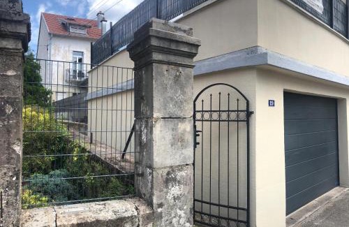 Luxeuil-les-Bains Wohnung | Meublés déco Fab - Plancha