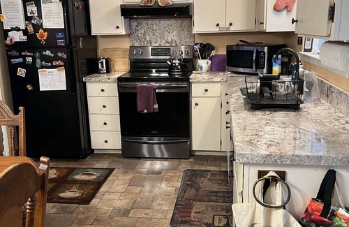 Tahoe Paradise Haus | Meyers Getaway - 5 month ski lease w/hot tub, fenced yard