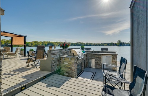 Argentine Haus | Michigan Island Lake House: Sunrise & Sunset Views