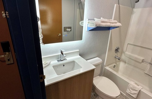 Allison Hotel | Microtel Inn by Wyndham Gallup