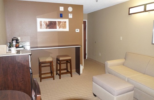 Cambridge Hotel | Microtel Inn & Suites by Wyndham Cambridge