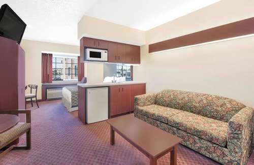 Hamburg Hotel | Microtel Inn & Suites by Wyndham Hamburg