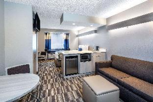 Buford Highway Hotel | Microtel Inn & Suites by Wyndham Atlanta Buckhead Area