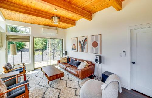Worley Haus | Mid-Century Escape Lake Views, Steps to Cave Bay!