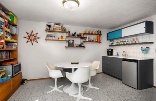 Spokane Valley Haus | Mid-Century Modern in Spokane Valley