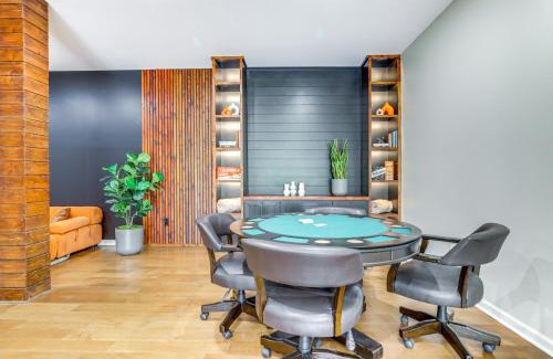 Sandy Springs Haus | Mid-Century Modern Luxe Retreat with Hot Tub and Decks