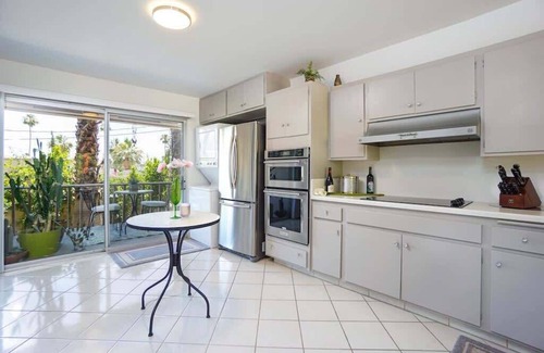 Old Las Palmas Eigentumswohnung | Mid-Century Modern Desert Escape