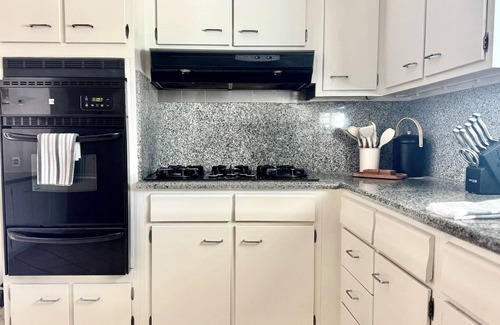 Palm Springs Haus | Mid-century Orchid Tree Estate, Palm Springs