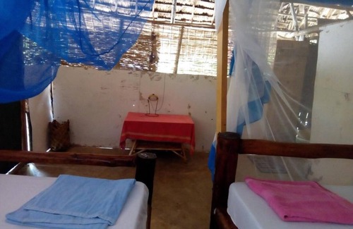 Gede Bed & Breakfast | Mida Creek Öko-Camp - Öko-Lodge