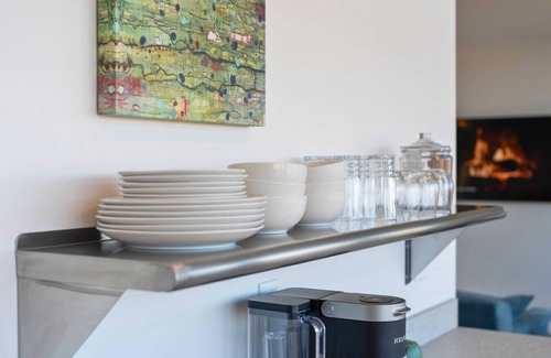 Cliff - Cannon Wohnung | Midcentury Gem w/ Free Parking & Stunning DT Views