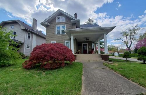 Middletown Haus | Middletown Centenarian 4 Bed 2 Bath Sleeps 12