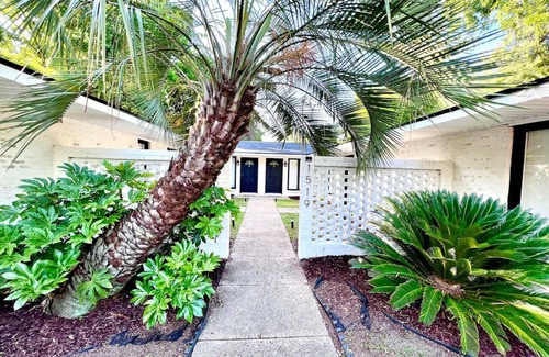 Columbus Wohnung | Midtown Modern Apt w Arcade: 8 miles to FT Moore