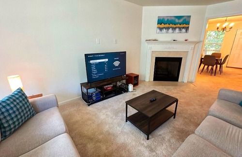 Mableton Haus | Peaceful 2BR Near Atlanta | Deck & Discounts!