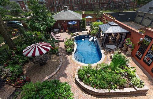 Franklin Park Haus | Mike & Allen's Place on the Park 1