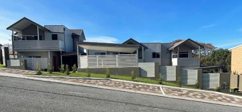 Albany Wohnung | Mill View Link