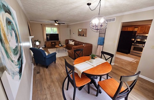 Lansing Haus | Miller Brite 3 bed/1.5 bath with all new deck!