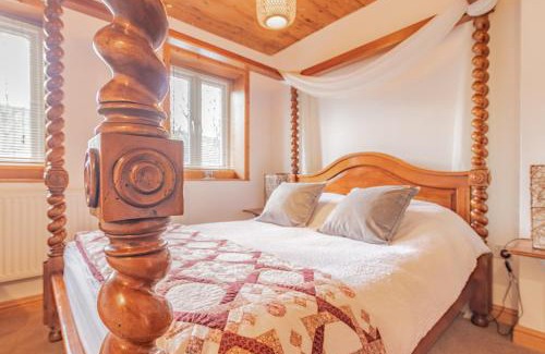 Holmbridge Haus | Millrace Cottage