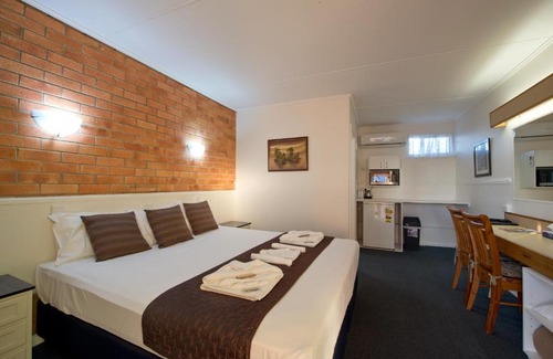 Maryborough Hotel | Mineral Sands Motel