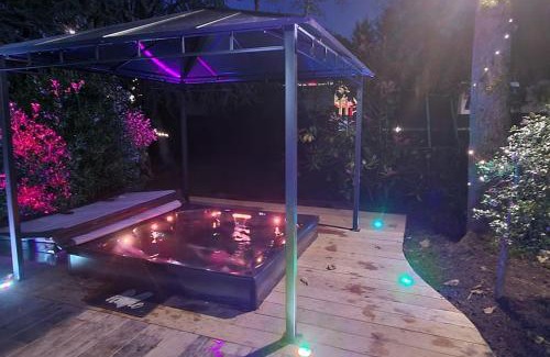 Pontault-Combault Skihütte | Mini maison Tiny house 6 per 3800m2 jardin Jacuzzi