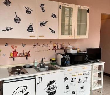 Centro Storico Wohnung | Minimal Studio con travi a vista