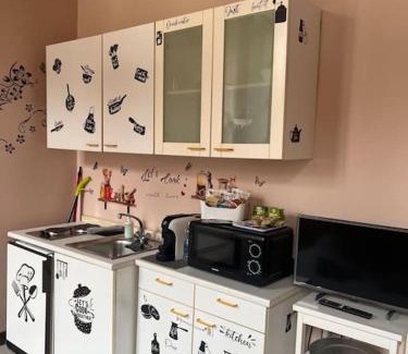 Centro Storico Wohnung | Minimal Studio con travi a vista