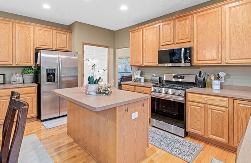 Cottage Grove Haus | Minnesota Timber Ridge: Cottage Grove and Woodbury Suburbs of Saint Paul