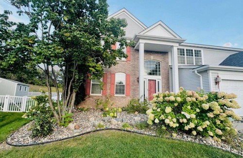 Cottage Grove Haus | Minnesota Timber Ridge: Cottage Grove and Woodbury Suburbs of Saint Paul