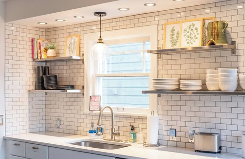 Northtown Haus | Mins to everything in Spokane - Hot Tub & Backyard Oasis - Pet Friendly!