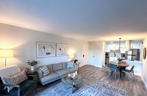 Carlsbad Eigentumswohnung | Minutes from Carlsbad Downtown and Beach