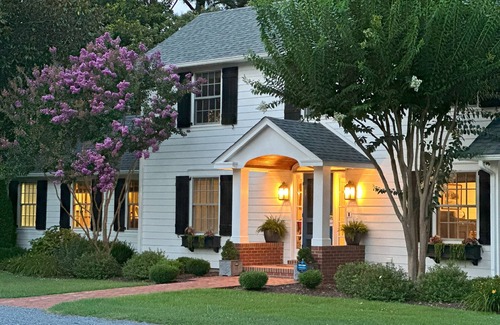 Easton Haus | Minutes from Downtown St. Michaels | Pool | Outdoor Kitchen | Private Dock | Hot