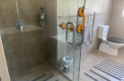 Taradale Haus | Minutes from Mission