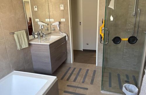 Taradale Haus | Minutes from Mission