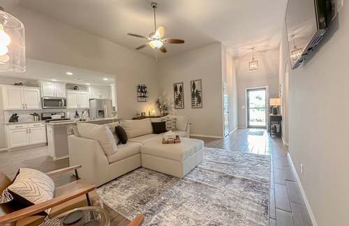 Owasso Haus | Minutes from Tulsa! Come relax with the family in this pet friendly home