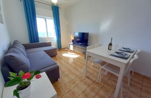 Cavacos Wohnung | Mira Atlântico 13- Terraço Com Vista Mar e Cidade, Wifi, 80mt Praia