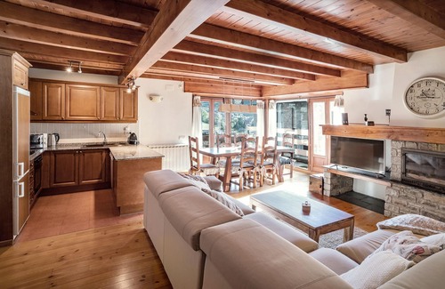 Gessa Wohnung | GEEIGNET Mirador. Ganz in der Nähe Baqueira. Eine unschlagbare Aussicht. WIFI / SmartTV.