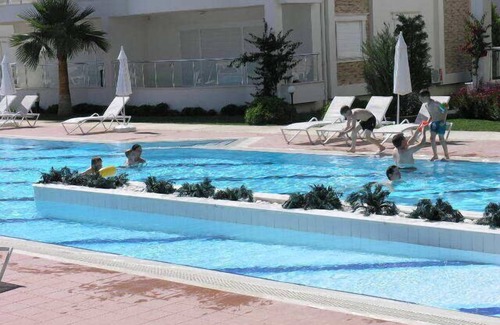 Side Wohnung | Mirage B1, privates 2-Bett-Haus im Erdgeschoss in beliebter Wohngemeinschaft