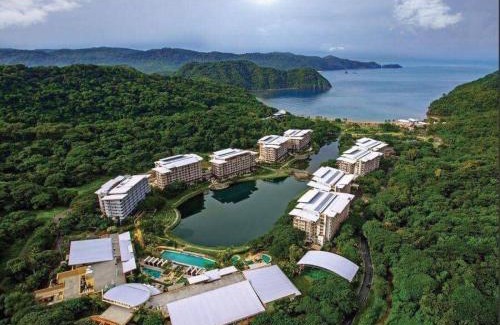 Nasugbu Wohnung | Miranda 514B 2br at Pico de Loro by Raquel's Place
