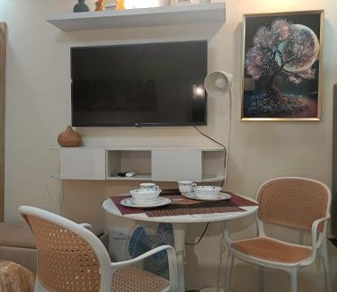 Silang Hotel | Miranda's Suite by Fullerton