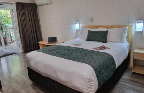 Mission Beach Hotel | Mission Beach Lodge