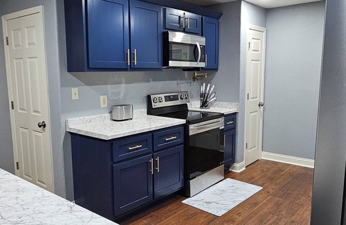 Blytheville Haus | "Misty Blue"-Newly Renovated home in Blytheville