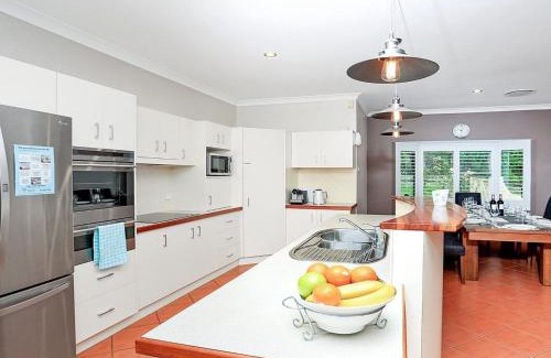 Robertson Haus | Misty Creek of Robertson