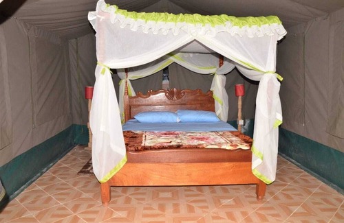 Ololaimutiek Hotel | Miti Mingi Eco Camp