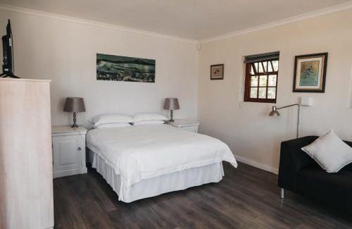 Koelenhof Wohnung | Mitre's Edge Vineyard Studio